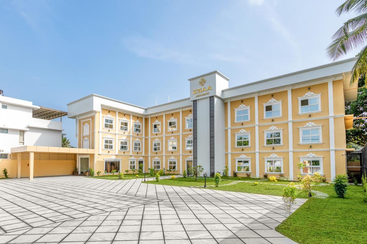 Esaa Airport Hotel Kochi Exterior foto