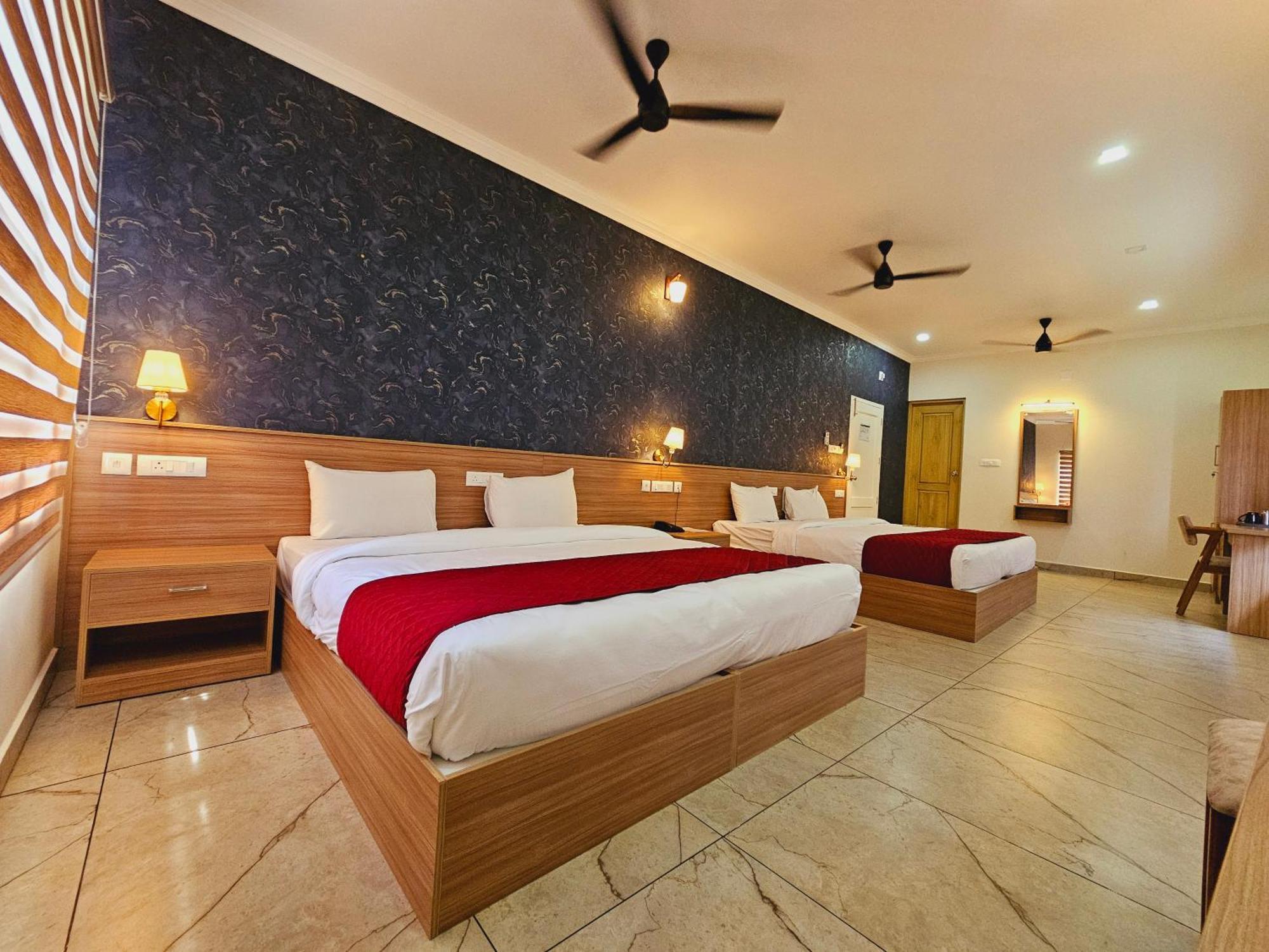 Esaa Airport Hotel Kochi Exterior foto